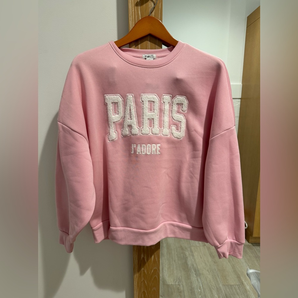 Boutique Paris J'Adore Small Pink Sweatshirt. 💗✨